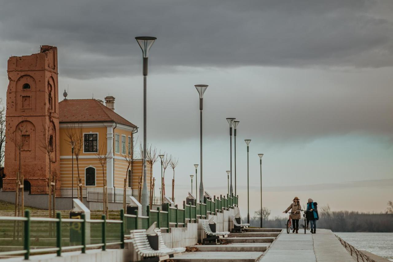 Apartman Stari Toranj 武科瓦尔 外观 照片